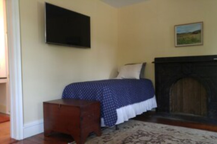 Room 31 of 38