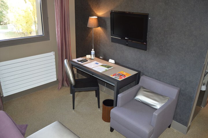Room 4 of 39