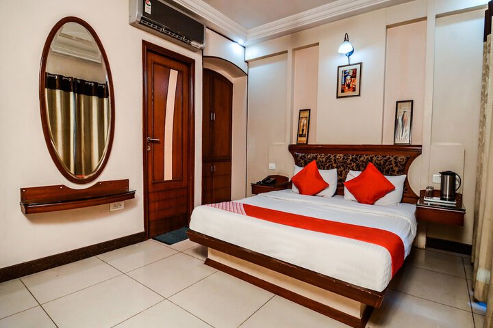 Room 14 of 20