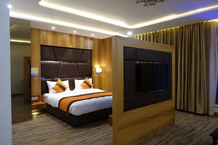 Room 18 of 45