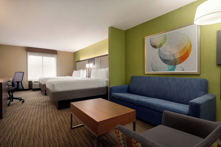 Room 10 of 40