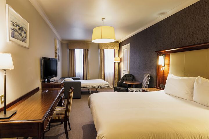 Room 16 of 124