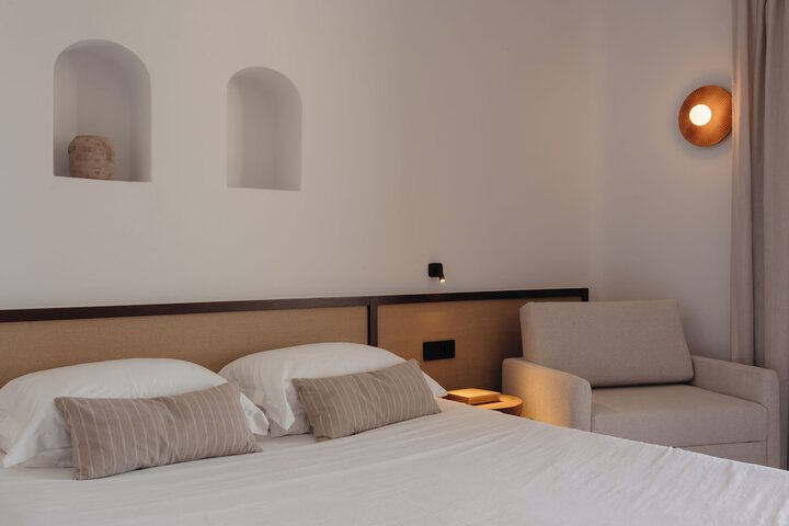 Room 14 of 95
