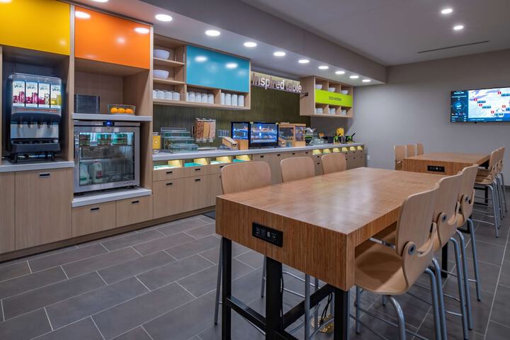 Breakfast area