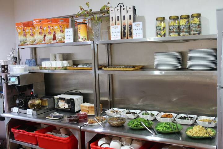 Breakfast/Coffee Service 30 of 33