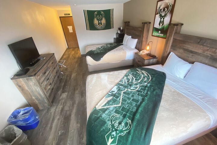 Room 35 of 106