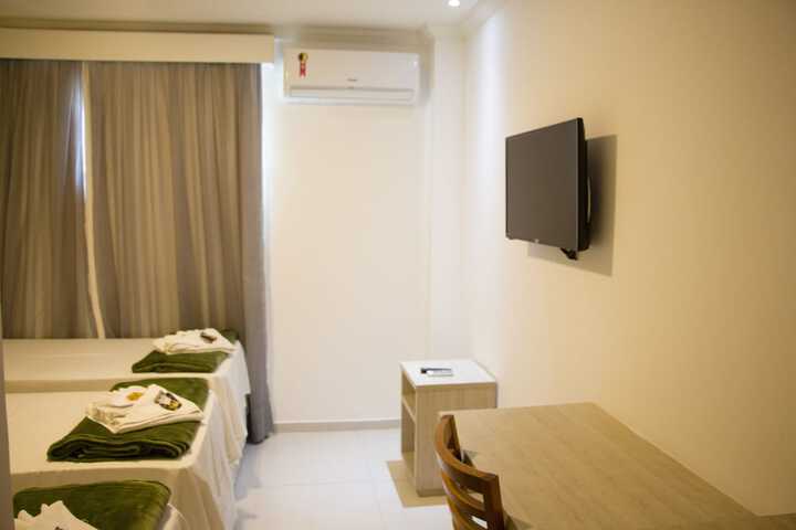 Room 16 of 110