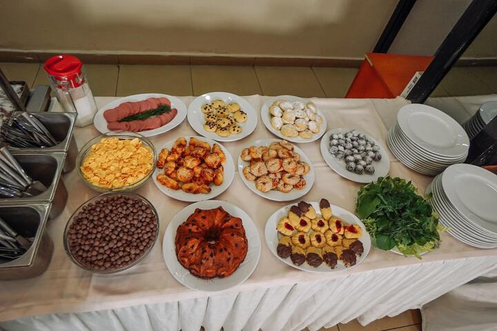 Dining 19 of 26