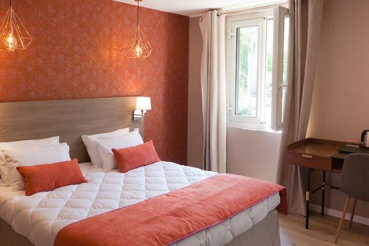 Room 10 of 47