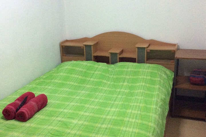 Room 2 of 21