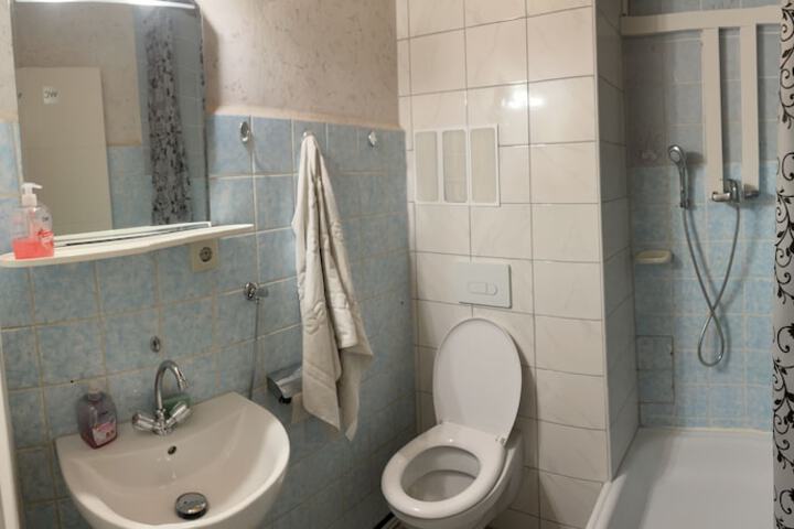 Room 14 of 17