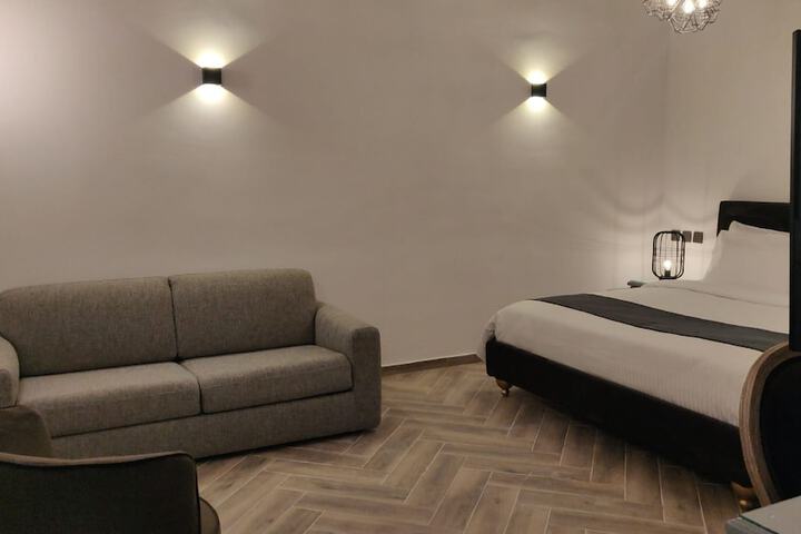 Room 13 of 67