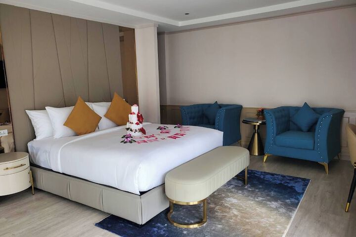 Room 31 of 171