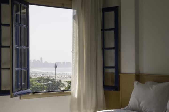 Room 26 of 48