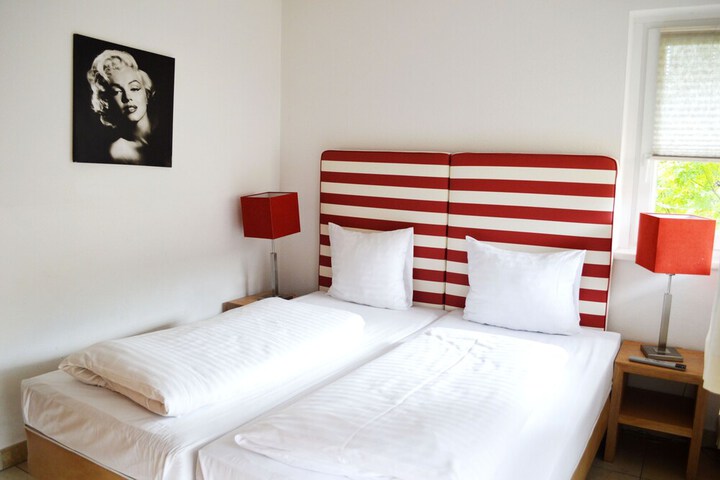 Room 7 of 52