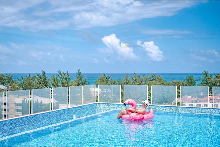 Pool 45 of 69