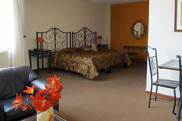 Room 9 of 36