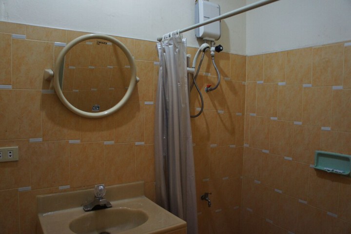 Room 26 of 32