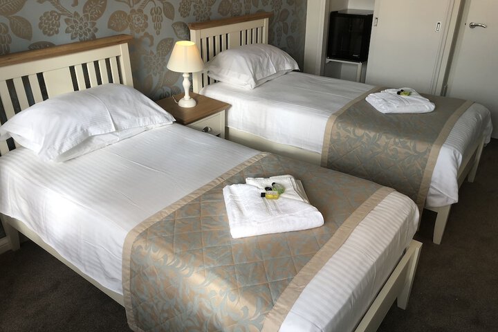 Room 10 of 35