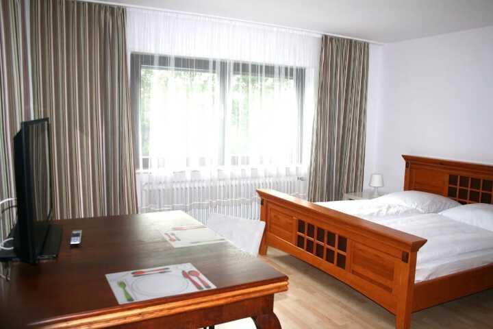 Room 2 of 20