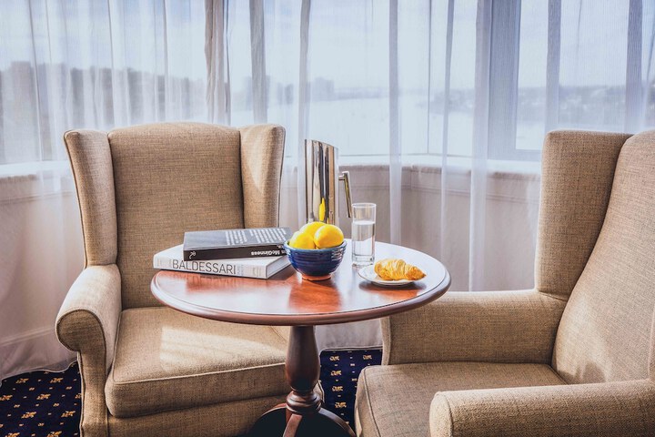 Room 21 of 62