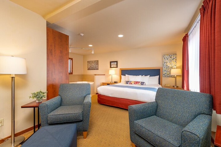 Room 12 of 157