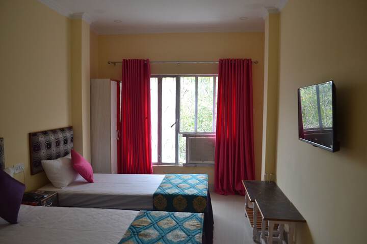 Room 21 of 90