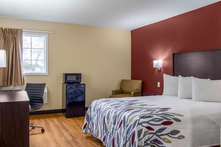 1 King Bed (13 of 19)