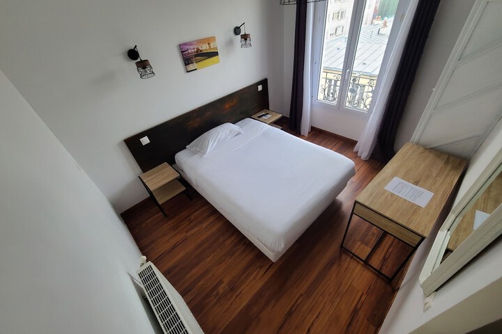 Room 22 of 42