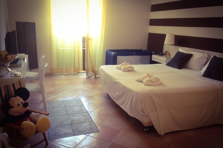 Room 28 of 61