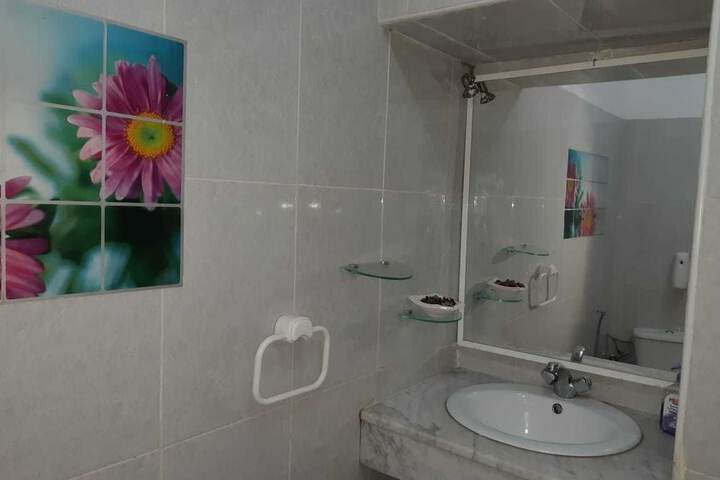 Room 14 of 21