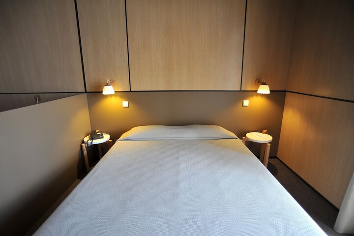 Room 21 of 100