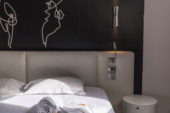 Room 28 of 109