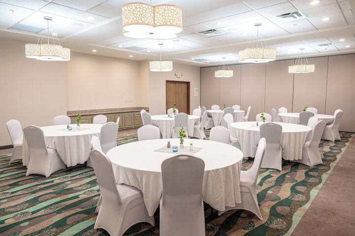 Ballroom/Hall 35 of 49