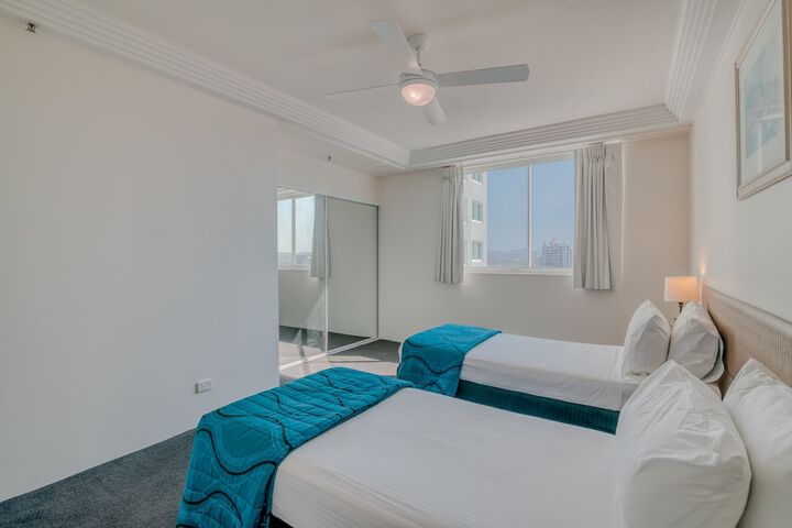 Room 15 of 114