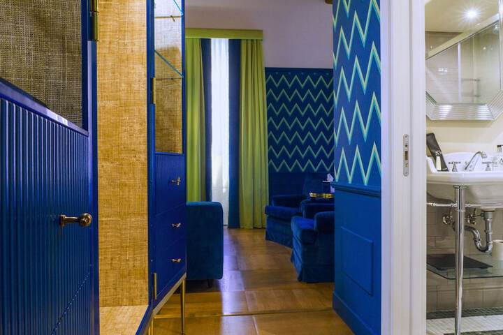 Room 12 of 47