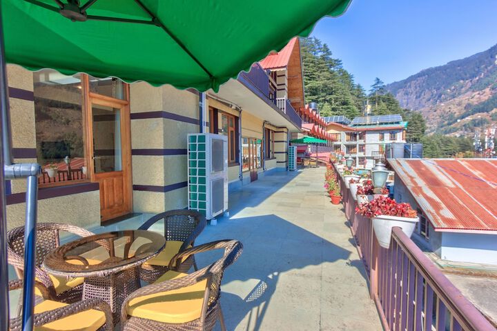 Terrace/Patio 107 of 158