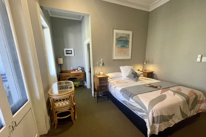 Room 46 of 151