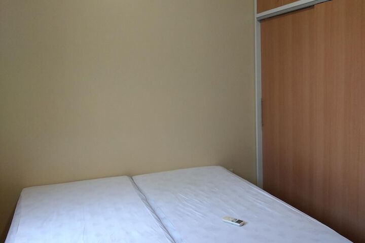 Room 18 of 23