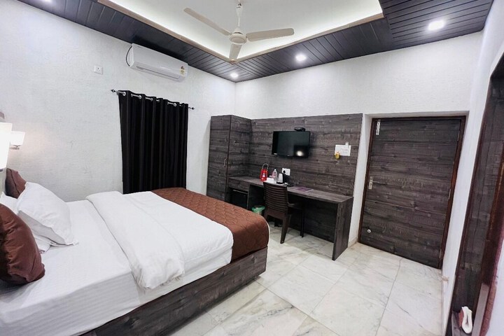 Room 7 of 22