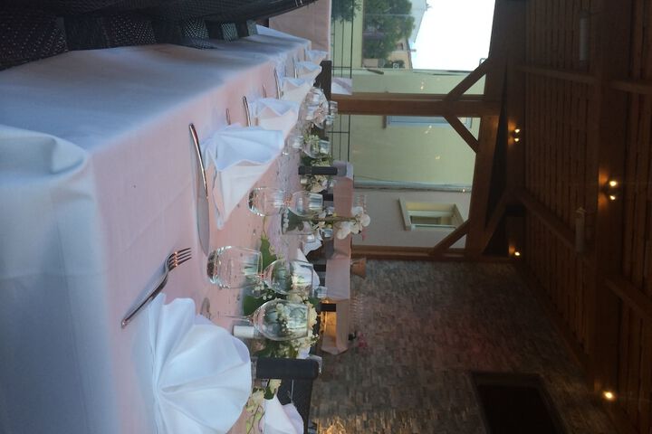 Dining 53 of 56