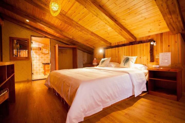 Room 4 of 24