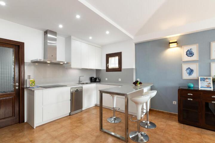General 7 of 16