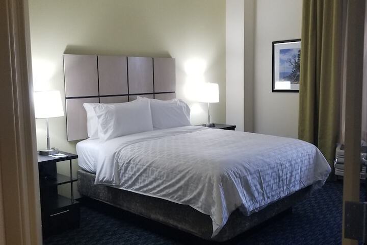 1 King Bed Studio Suite (15 of 18)