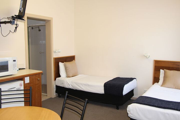 Room 19 of 49