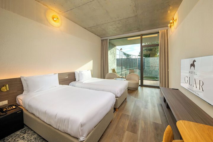 Room 12 of 61