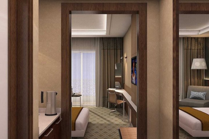 Room 8 of 17