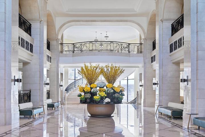 Guest Lobby