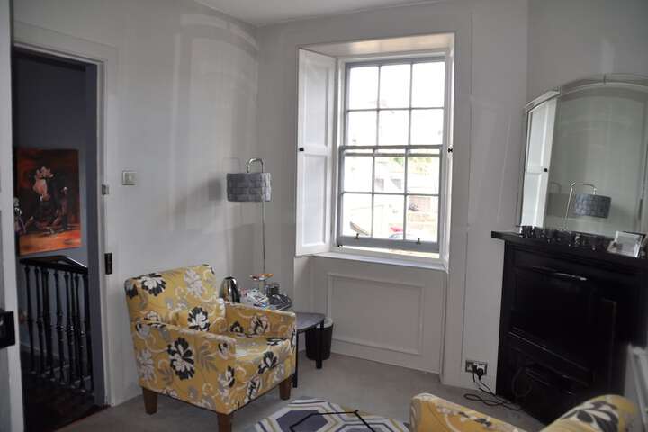 Room 28 of 66