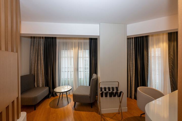 Room 38 of 59